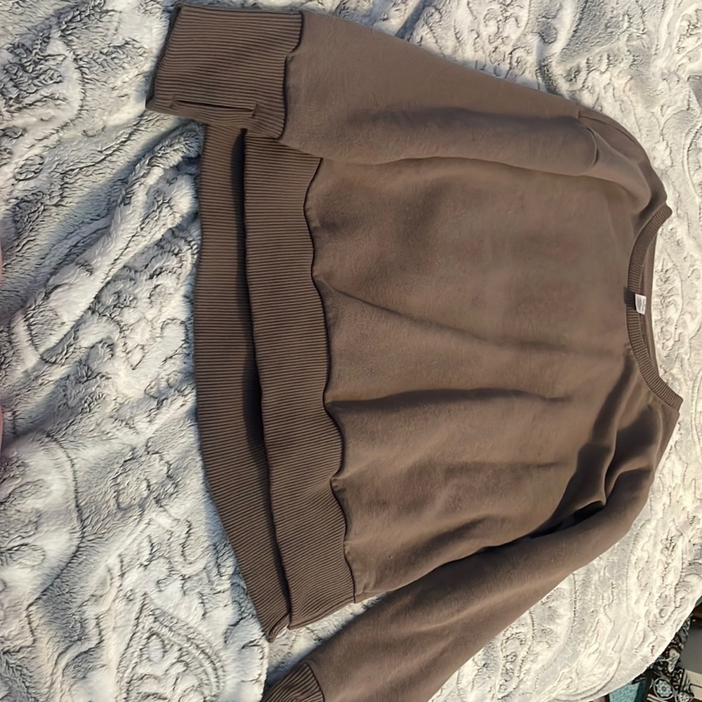 Brown oversized sweatshirt
